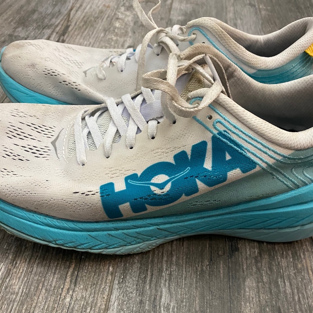Hoka one on one